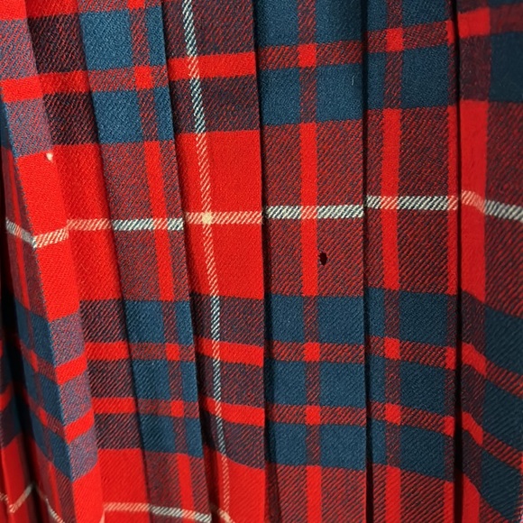 Beautiful Vintage Kilt, Tartan, size 12, 41” long - Picture 7 of 11